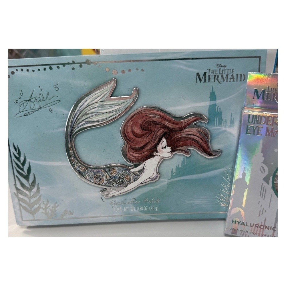 Disney Ariel Little Mermaid Eyeshadow Palette & Hyaluronic Under Eye‎ Mask Set - Picture 2 of 9